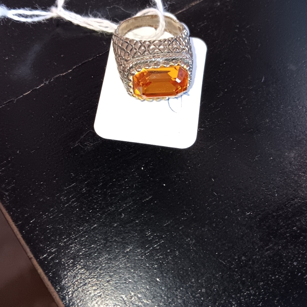 Ring - Picture 2 of 2